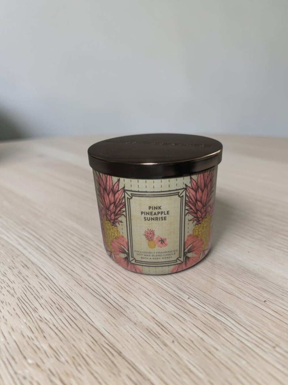 Bath & Body Works, 3-Wick Candle, PINK PINEAPPLE SUSNRISE, NWT